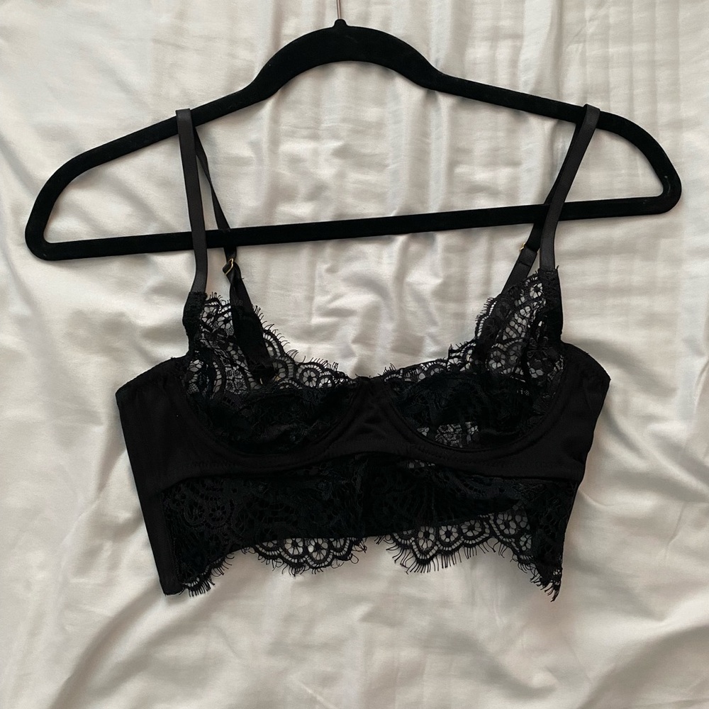 Honeybum lace crop top. Never worn